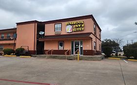 Benbrook Inn & Suites By Oyo Fort Worth I-20